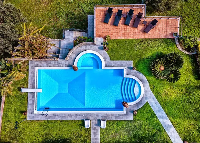 Bency Bed and breakfast 4*