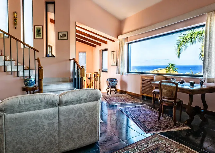 Bency Bed and breakfast 4*